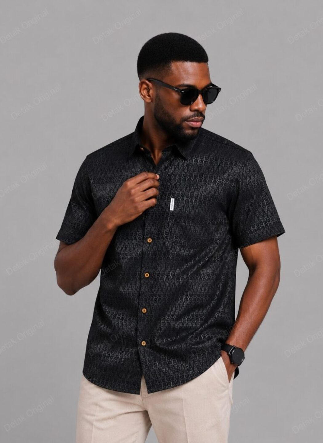 HITAM MONOCHOME